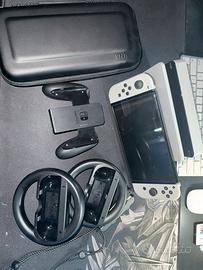 Nintendo SWITCH OLED + GIOCHI E ACCESSORI