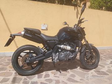 Yamaha mt 03 