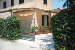 Appartame c/Giardino arredato indip. 150mt mare |