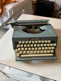 Macchina da scrivere vintage