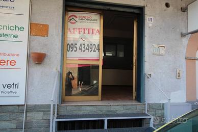 Luminoso Ufficio in via Firenze ad Aci Castello