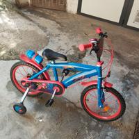 Bicicletta spiderman con rotelle