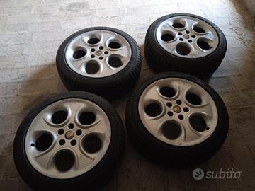 gomme 4 stagioni come nuove. 215 45 17.