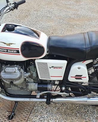 Moto Guzzi V7 SPECIAL