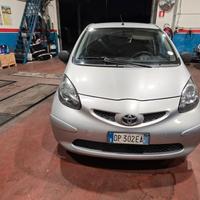Toyota Aygo 1.0 12V VVT-i 5 porte Sol
