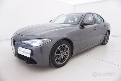 Alfa Romeo Giulia Business AT8 BR063258 2.1 Diesel