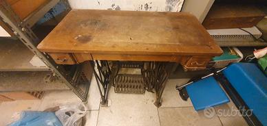 Mobili macchine da cucire Vintage 