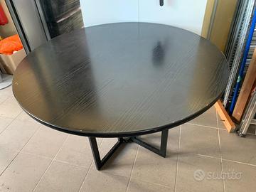 Tavolo rotondo legno laccato nero