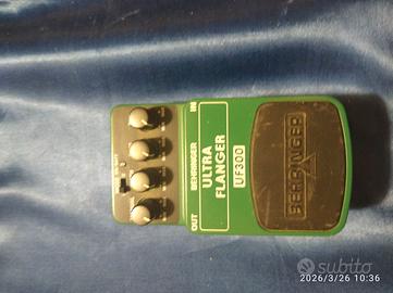 Pedale eff. Chitarra Behringer