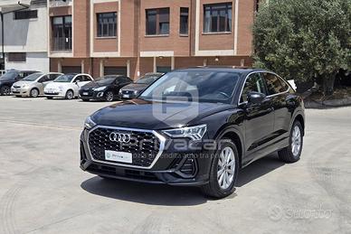 AUDI Q3 SPB 45 TFSI e S tronic Business Plus