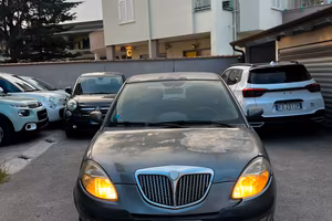 Lancia Ypsilon 1.3 Multijet 16V Argento CARROZZERI