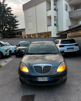 Lancia Ypsilon 1.3 Multijet 16V Argento CARROZZERI