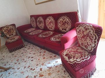 Divano e 2 poltrone