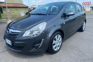 Opel Corsa 1.2 5 porte Cosmo