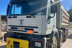 Iveco trakker 410 ribaltabile