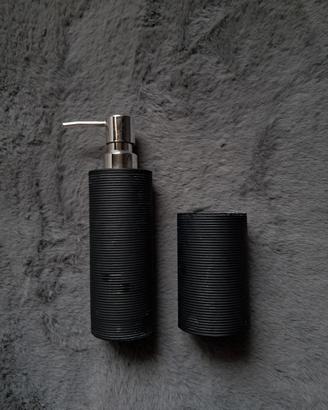 Set Bagno Nero Scanalato Moderno