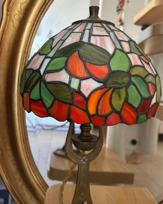 lampada da tavolo in stile Tiffany