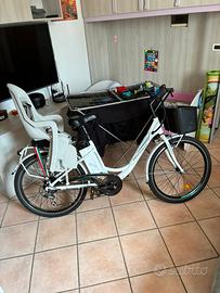 Bicicletta elettrica Armony Firenze 70km autonomia