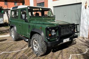 LAND ROVER Defender 90 td5