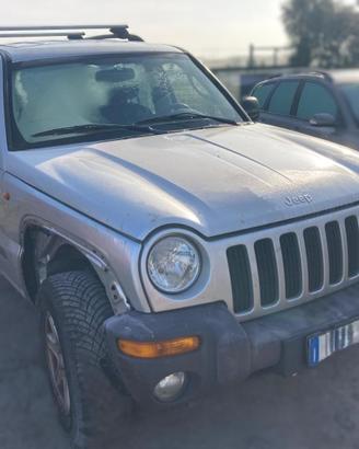 RICAMBI USATI AUTO JEEP Cherokee 3° Serie jeep 09