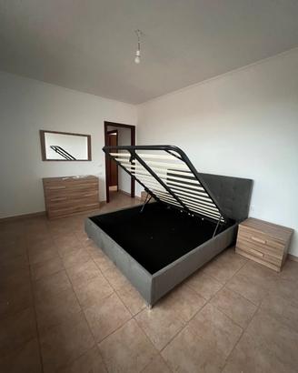 Letto contenitore con materasso comodini e comò