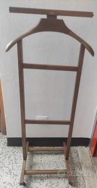 Porta abiti in legno