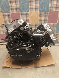 Motore Honda VF 400 NC 13 anno 1998