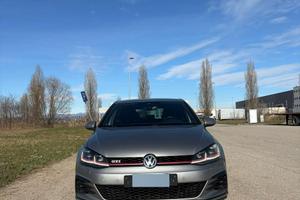 GOLF GTI 230cv
