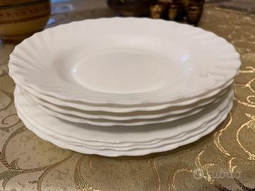 Piatti bianchi Arcopal