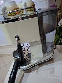 Macchina per caffè  e cappuccini De Longhi