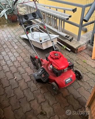 Tagliaerba a scoppio mulching