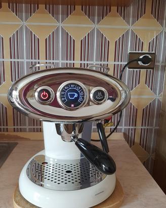 Macchina da caffè Illy capsule