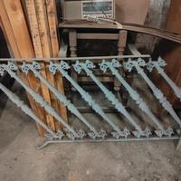 ringhiera in ghisa antica