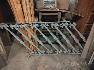ringhiera in ghisa antica