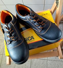 Scarpe antinfortunistica nuove