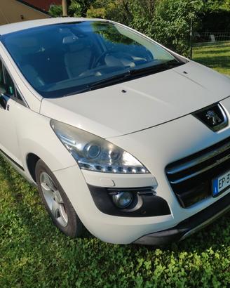 Peugeot 3008 HYbrid4