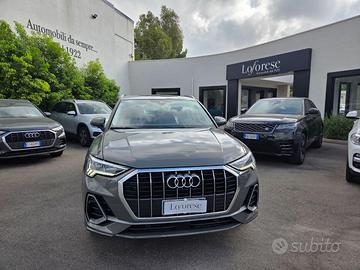 AUDI Q3 35 TDI S line edition