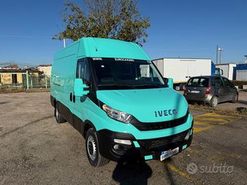 DAILY 35S14 FURGONE PASSO MEDIO 2017 A.C.