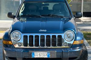 Jeep Cherokee 2800 CRD