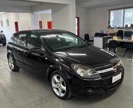 Opel Astra 1.9 16V CDTI 150CV 5 porte Cosmo