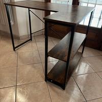 Scrivania in legno  ergonomica