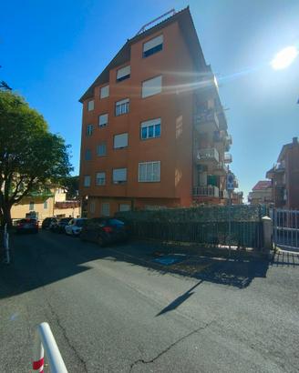 Rif. 21A Albano Appartamento Panoramico Castelli