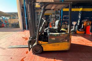 Carrello elevatore elettrico 1500kg Doosan