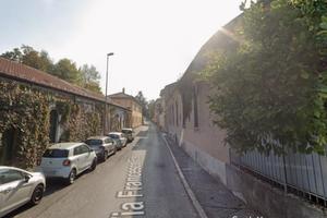 Stanza singola a Monza con posto auto