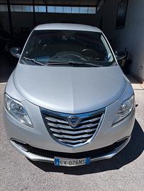 Lancia Ypsilon 1.2 69 CV 5 porte S&S Platinum