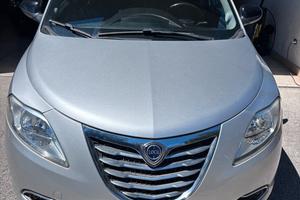 Lancia Ypsilon 1.2 69 CV 5 porte S&S Platinum