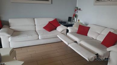 2 divani uno relax elettrico