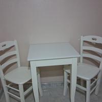 Tavolo legno 60x60 più 2 sedie