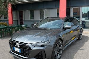 Audi RS6 Avant 4.0 TFSI V8 quattro tiptronic CARBO