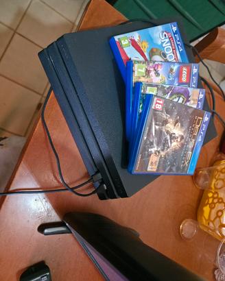 sony PlayStation 4 pro + pad originale + 4 giochi 